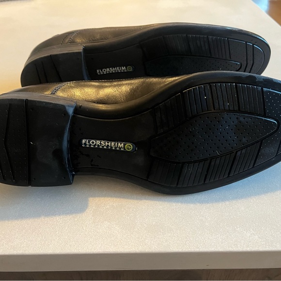 Florsheim Comfortech Black Slip-on Loafers - Picture 3 of 3
